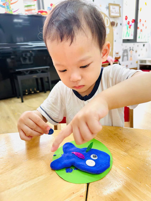 Nh&agrave; đi&ecirc;u khắc tương lai của CLB mỹ thuật Li&ecirc;n Vũ